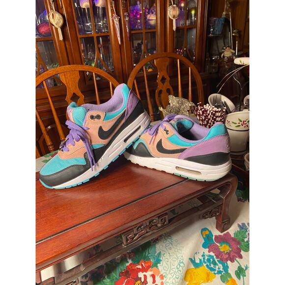 NIKE Air Max 1 Have a Nike day Multicolor YOUTH 7 WMNS 8.5 EUC Smiley toe charms - Picture 1 of 16